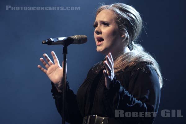 ADELE - 2011-04-04 - PARIS - La Cigale - 